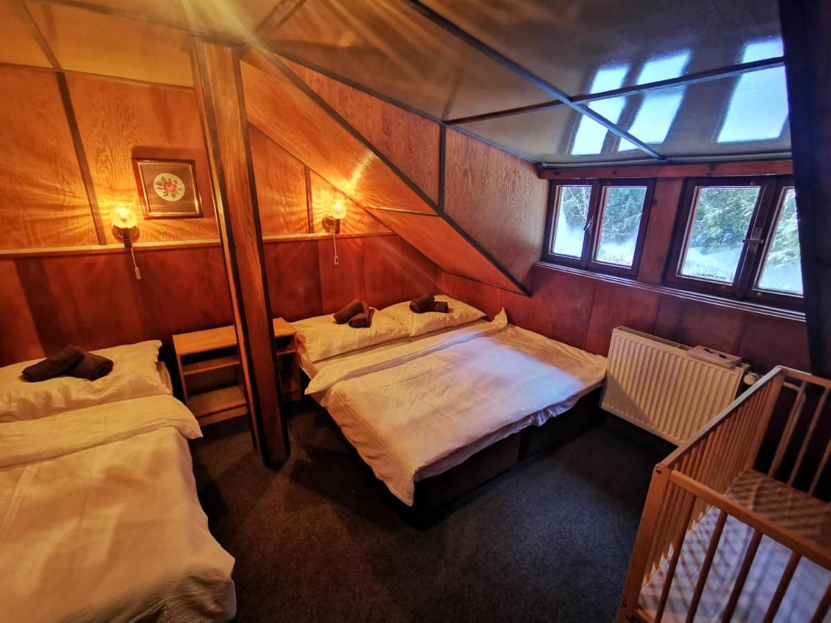 Chata Pod Studnicnou Pec pod Snezkou Exterior foto